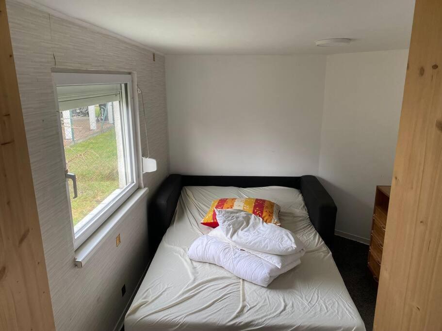 Bungalow Im Gruenen Werneuchen Buitenkant foto